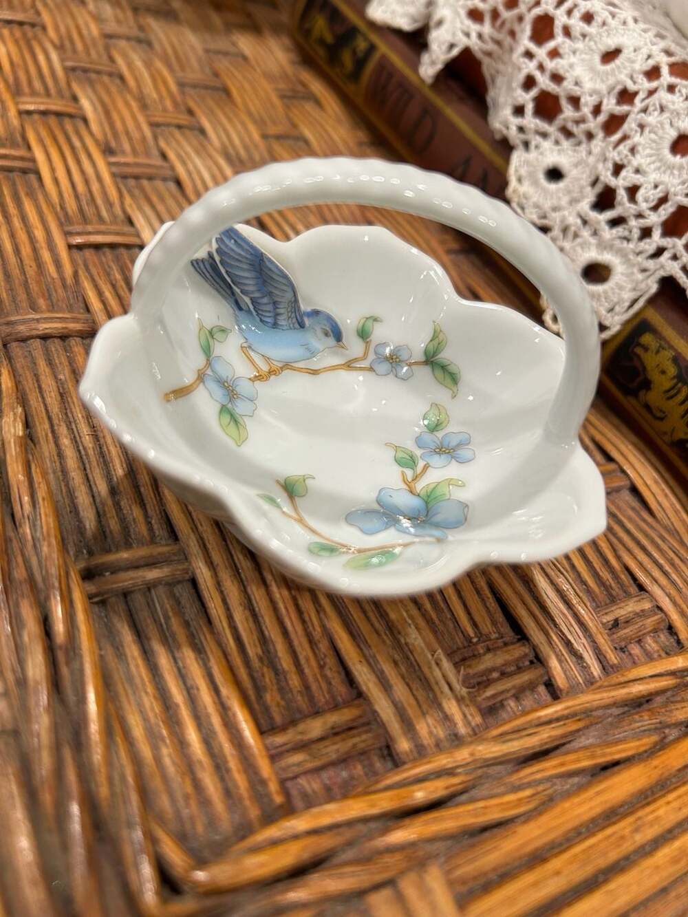 Porcelain Bluebird Mini Basket